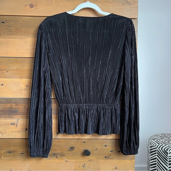 Black Banana Republic Plissé Peplum Dress Shirt - Picture 2 of 4